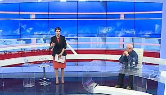 “Më shkelin me këmbë…”, babai i divorcuar përplaset live me të bijën: Më dhunojnë fëmijët Bashkim Imeraliaj