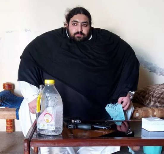 Hulku kërkon nuse, por ka një problem, peshon 453 kg dhe gratë janë të dobëta për të 3 Hulku 6