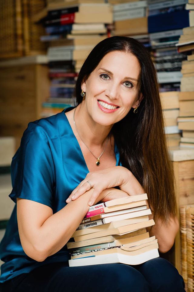 Mirela Kumbaro 3