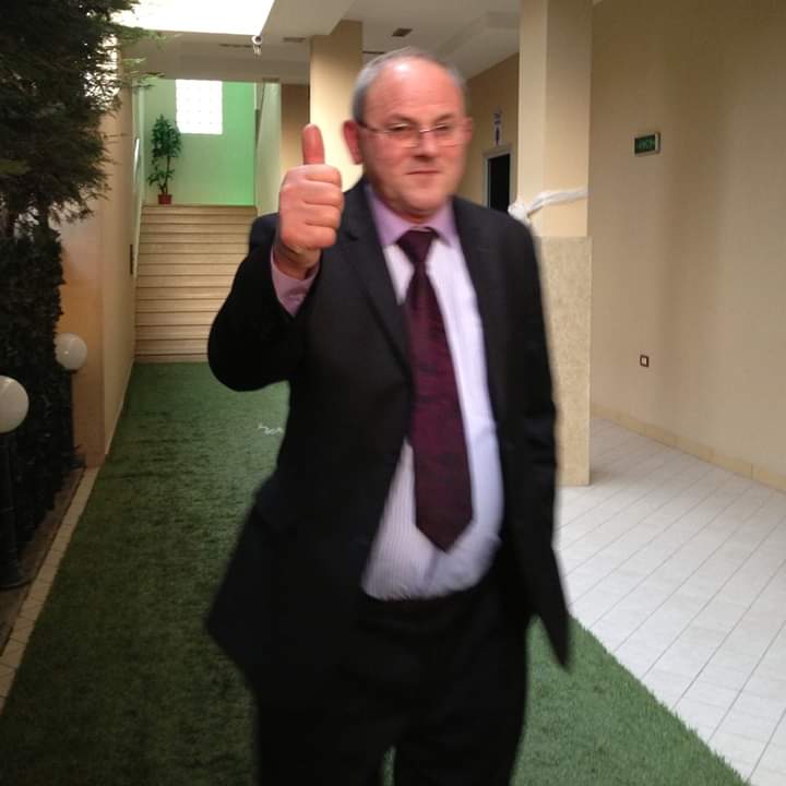 Rrëshen/ Garë e fortë në Asamblenë e PS-së, Mirditë Pjeter Pjetri
