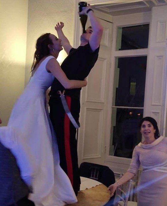 E pazakontë, në mes të dasmës kunati bën për spital nusen, nënën dhe motrën e saj 1 Screenshot 1 1580199637