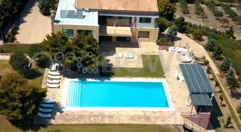 Foto/ Noizy paska edhe një vilë luksoze në një nga zonat më të shtrenjta të Greqisë 2 Vila