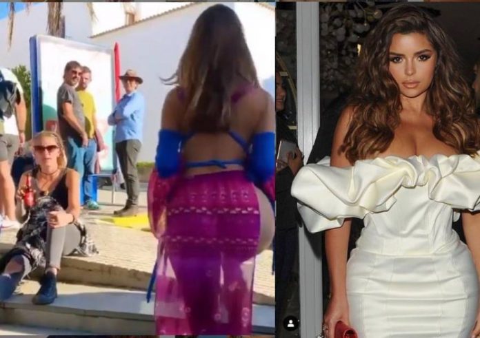“Më vjen keq, i dashuri jot po më shikon”, Demi Rose djeg Ibizën auto New Project 341579702881