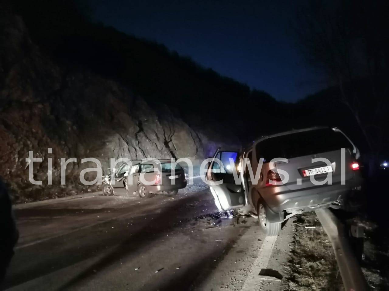 Aksident me një të vdekur në Librazhd, 3 të tjerë të plagosur. Viktima, vëllai i kryetarit të PD e4fc1db6 9d80 4a38 85f1 184dea68b3a1 1
