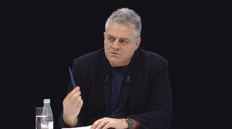 Dritan Hila si Artan Hoxha: Jam kërcënuar nga të fortët hila a