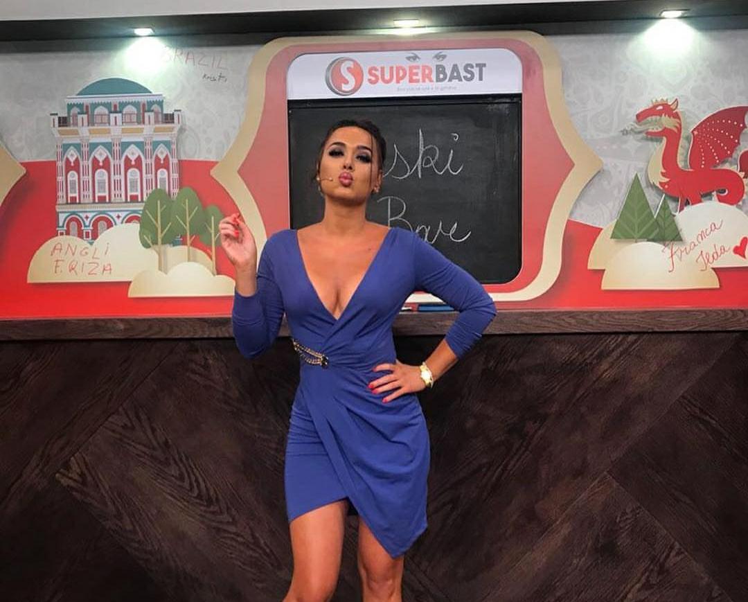 “Kur të mbyllësh këmbët…”, Ilda Bejleri i kthehet ashpër ndjekësit: Shiko mos nusja… (FOTO) 18 ilda15
