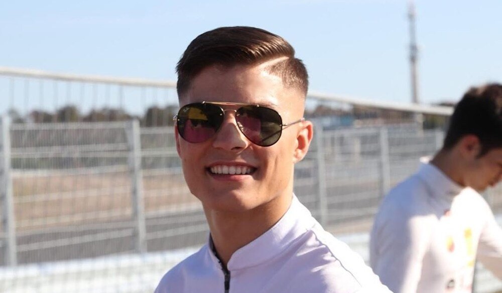 Lirim Zendeli, pilotin me origjinë shqiptare që shumë shpejt mund ta shohim në Formula 1 jkekerh 1