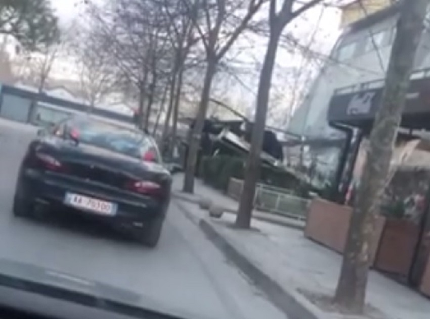 Pamje të rënda! Shihni si era e fortë ka shkatërruar lokalin në Tiranë (VIDEO) makine ere lokal