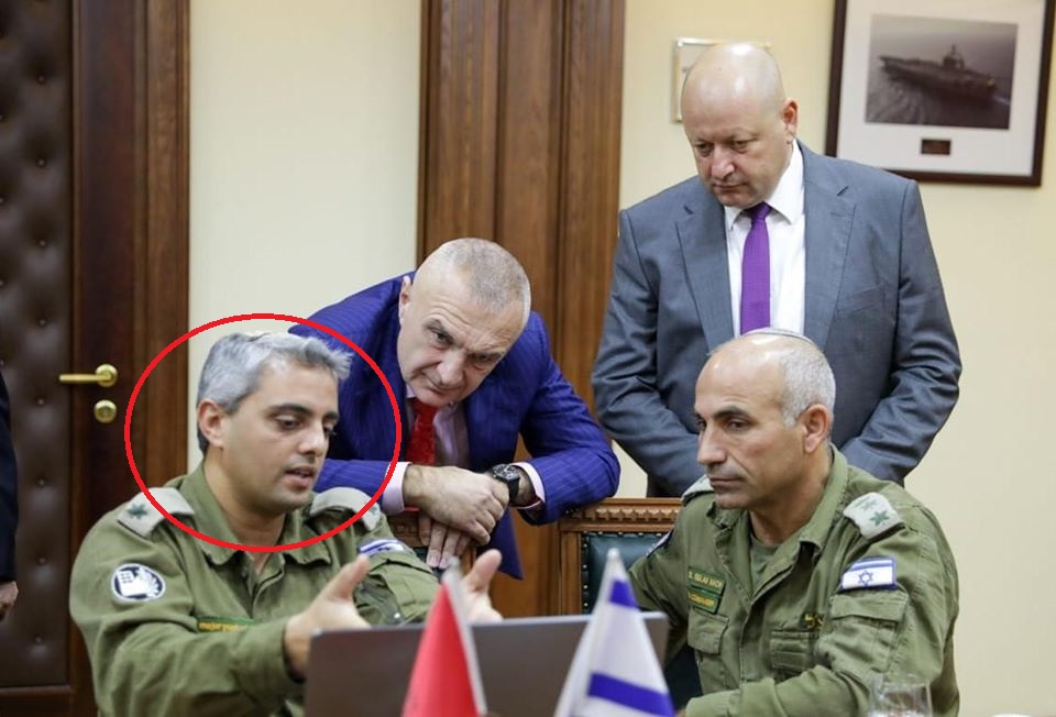 Gafë e autoriteteve shqiptare? Si u rrezikua jeta e ekspertit izraelit që erdhi pas tërmetit 6 meta thellesisht mirenjohes izraelit dhe eksperteve te tij ushtarake 5def7e446a2da 1