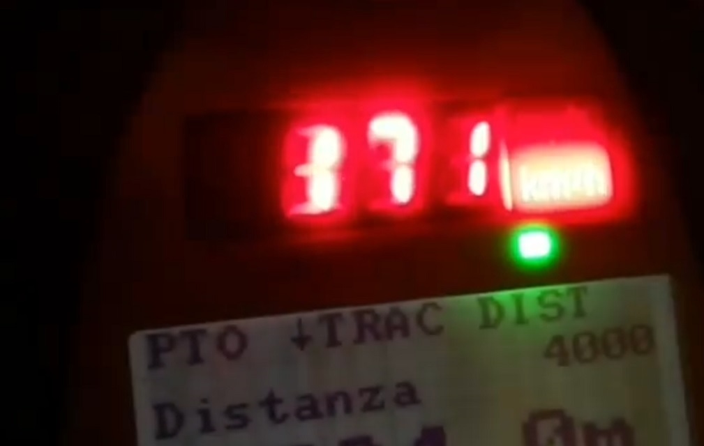 Me shpejtësi skëterrë dhe gjoba të papaguara, çfarë ndodhi natën në rrugët e Tiranës (VIDEO) shpejtesi 170