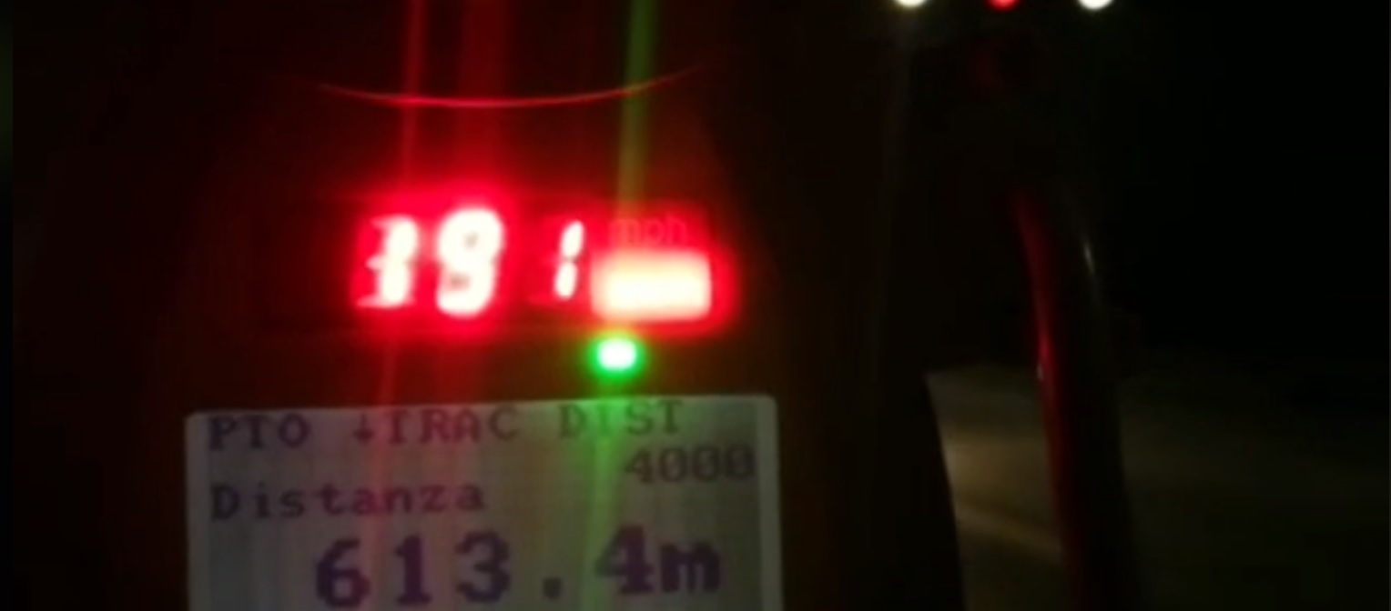 Po “fluturonte” në rrugë, kapet shoferi kamikaz në Tiranë (VIDEO) shpejtesi makine