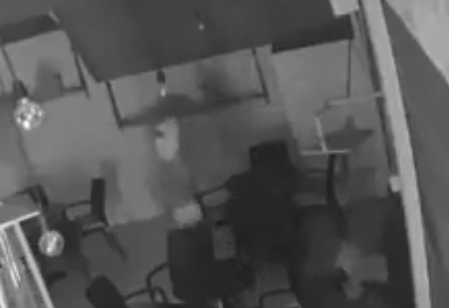 I vodhën iPhone-n në lokal, i riu apel hajdutëve: Keni afat 24 orë! E di kush jeni! (Video) vjedhja e