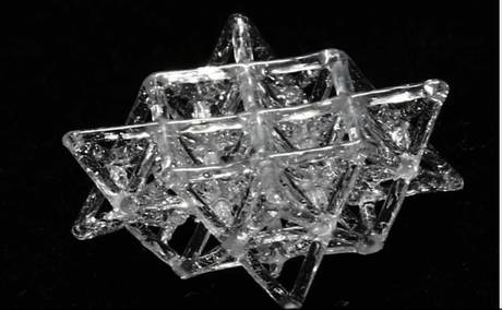I bukur si diamant, po nuk është i tillë (VIDEO) xhami 3d