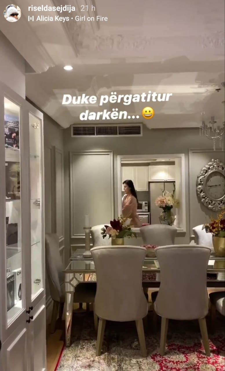 Riselda Sejdija poston video duke gatuar pilaf nga apartamenti luksoz në Dubai 1 1 21