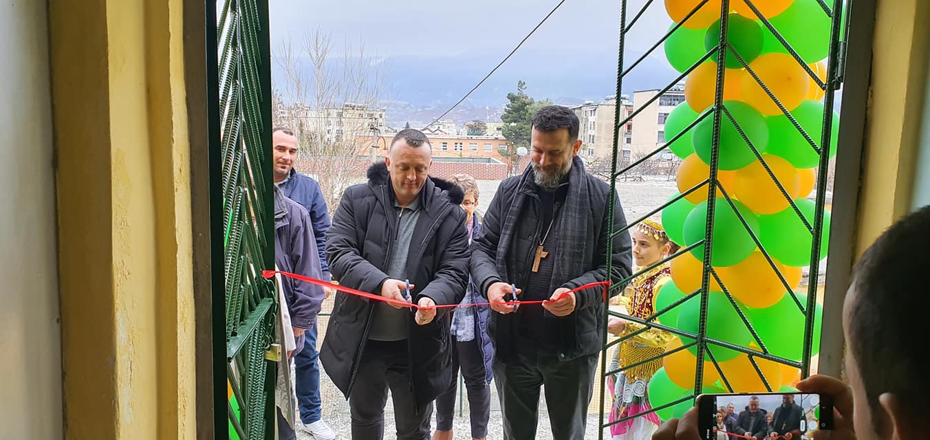 Fotot/ Një shpresë e re për 50 fëmijë në pamundësi ekonomike, hapet Qendra ditore në Mat 1 86169824 2024245547721920 349958844425699328 o 1