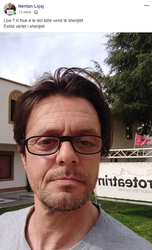 I gjithë populli në karantinë, aktori sfidon policinë dhe rrezikon shëndetin e qytetarëve 1 90915782 2848747691881596 474639601839898624 n 1