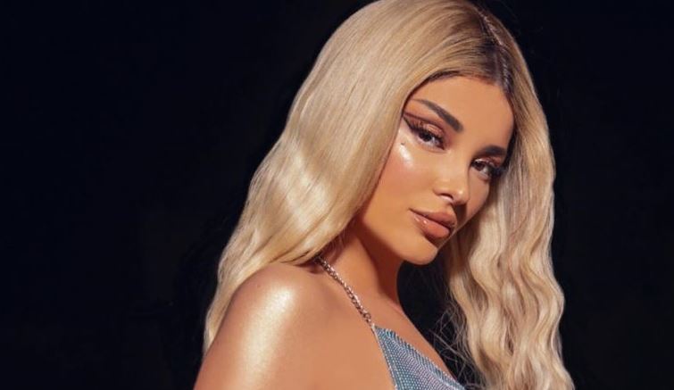 Era Istrefi vaksinohet kundër Covid-19, zbulon vaksinën që ka marr (Foto) Eran Istrefi