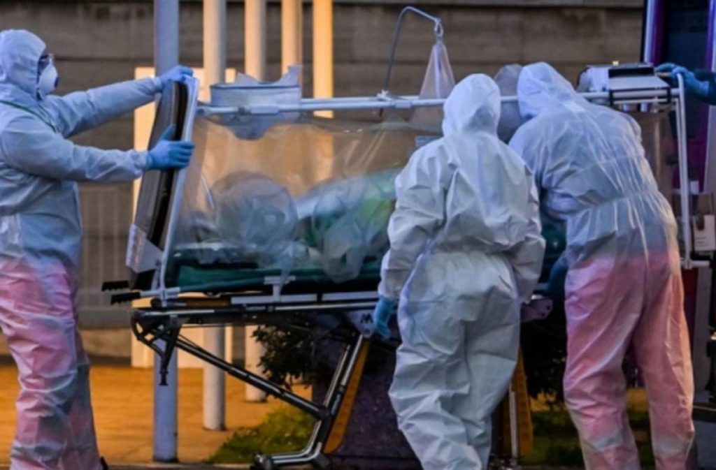 Rrezikojnë katër vite burg, qindra persona me koronavirus të arrestuar në Itali Itali infermjerja