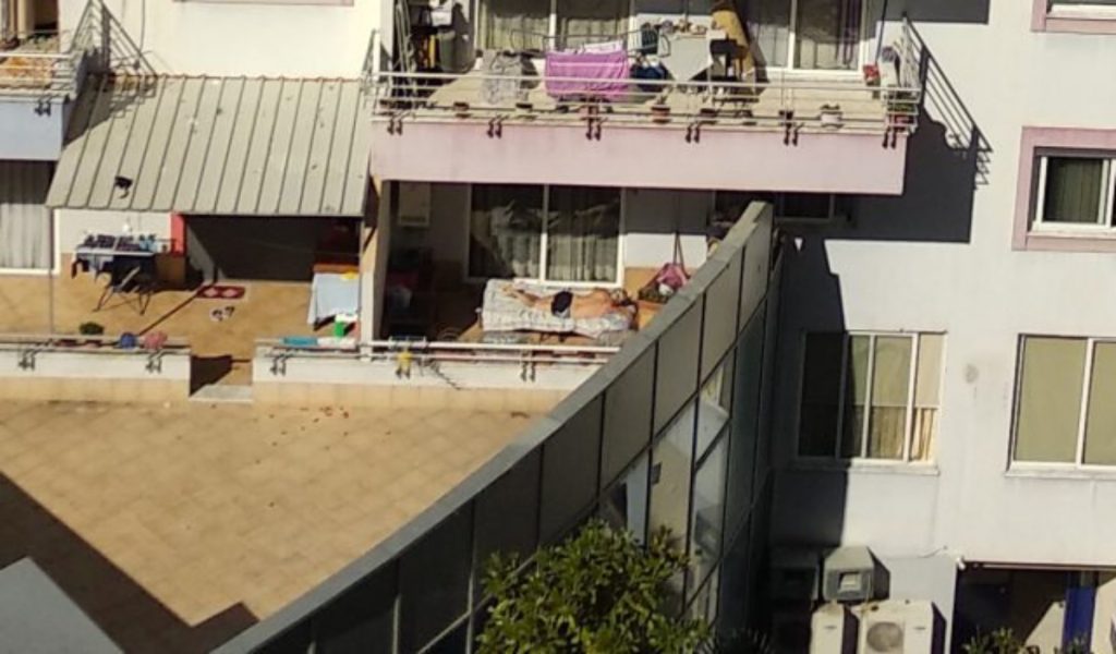 Ja se si bëhet banjo dielli në Tiranë në kushte izolimi banjo dielli tirane 1