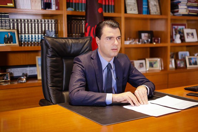 Lulzim Basha thirrje urgjente Ramës: Qeveria të mbyllë sa më parë këto dy lloje biznesesh basha 4