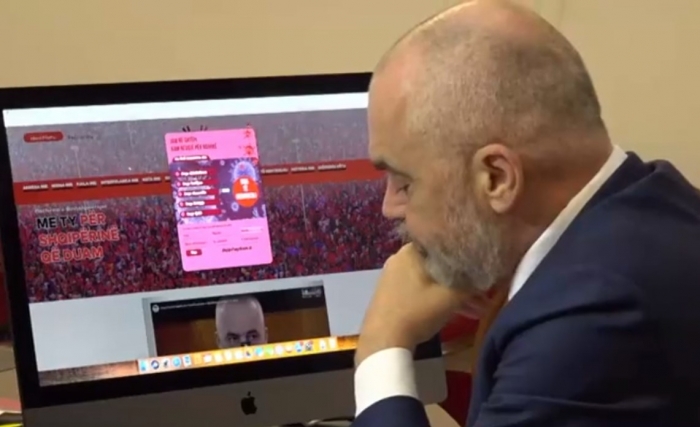 “Mos u gajas por dëgjo me vëmendje”, Rama i kthehet qytetarit që i qesh në komente (FOTO) c32f1df36c20329b9d31035ce2fbdc80 L