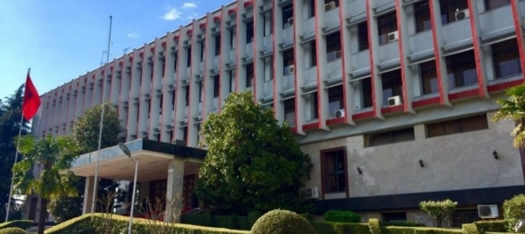 MEPJ njofton shtetasit shqiptarë: Masa kufizuese të vendosura nga Bashkimi Evropian foto ministrise 1 1220x545 1
