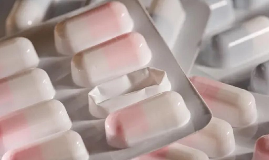 Ibuprofeni përkeqëson koronavirusin? Rekomandohet përdorimi i paracetamolit ibuprofen