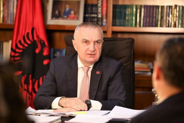 Rama: Deputetët dhe ministrat do marrin gjysmën e rrogës, Metës nuk ia prekim, po na ndihmon meta 2