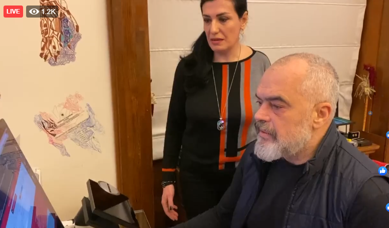 Rama fali kamatvonesat por nuk toleron mospagesën e faturave të energjisë, ja ku mund t’i paguani pa dalë nga shtëpia rama