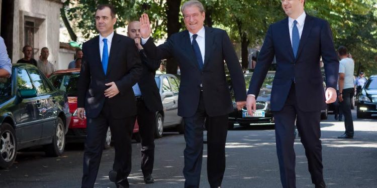 Surprizon ish-deputeti demokrat: Akti i Ramës me mjekët në Itali, na nderon! selami 750x375 1