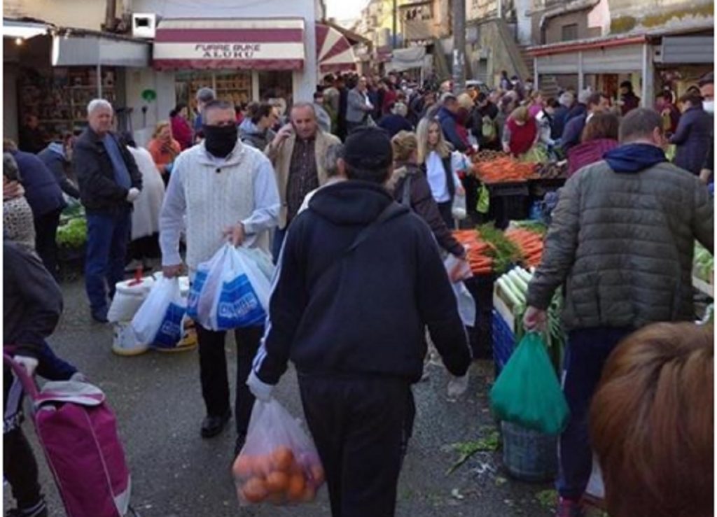 Banka e Shqipërisë jep lajmin e keq: Çmimet do të shtrenjtohen gjatë periudhës së festave treg plot