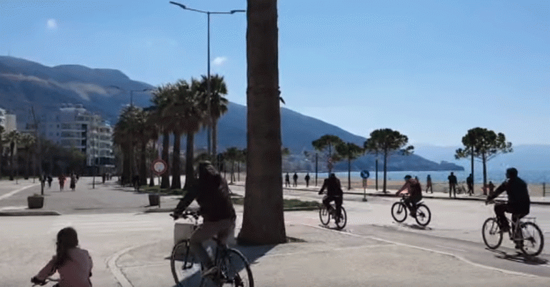 Koronavirusi nuk i tremb vlonjatët, ecje buzë detit dhe xhiro me biçikleta vlore 1 1 770x403 1