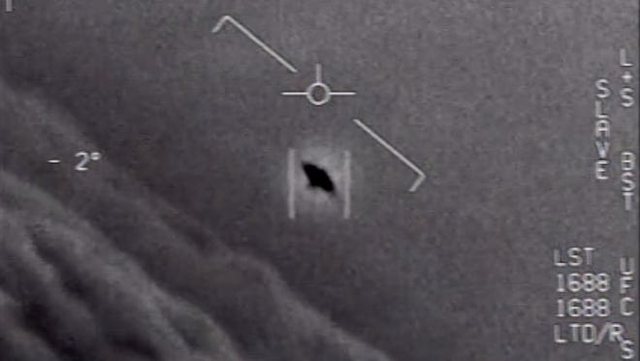 Pentagoni publikon për herë të parë pamjet që tregojnë UFO-t 640 0 5ea7ee25543f5
