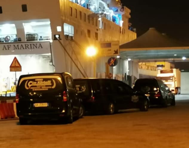 Media italiane publikon pamjet/ Makinat me viktimat e koronavirusit në radhë për në Shqipëri 2 92458091 10157566008933717 2888769431054319616 n