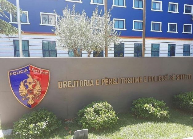 Thyen karantinën duke luajtur futboll në pyll, gjobiten 10 vlonjatët, mes tyre edhe një polic 92670519 2719453305007690 3164595714021916672 o 627x450 1