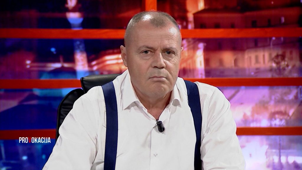 Mustafa Nano/ Nënë Tereza nuk është shenjtore PROVOKACIA 25 TETOR MONOLOGU AGRON GJEKMARKAJ PJ 1.mpg snapshot 00.06