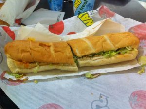 REPORTAZH/ Të rinj që guxojnë dhe...dy Tironat që nuk takohen! 3 Subway Meatball 4076 5197.jpg