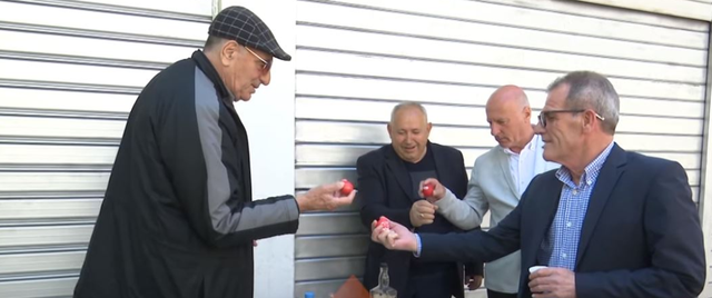 “I kemi marrë leje Edi Ramës”, shkodranët thyejnë rregullat, festojnë thyerjen e vezëve të Pashkëve VEZE