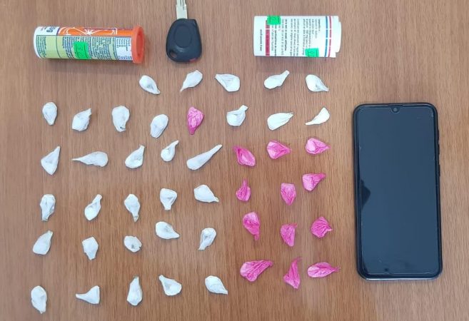 Vlorë/ Shpërndante kokainë në qytet, arrestohet 32 vjeçari, ja me sa doza u kap në makinë WhatsApp Image 2020 04 03 at 09.00.37 657x450 1
