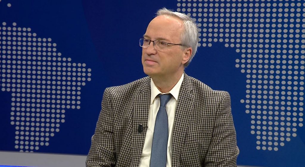 Besnik Baraj/ Analiza: Pandemia, shkenca dhe politika besnik baraj 1024x562 1