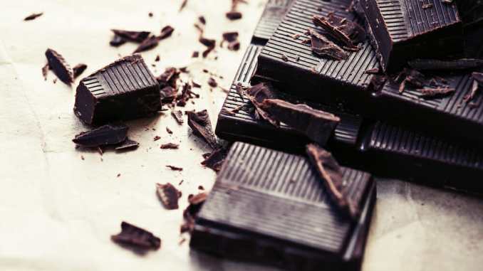 Konsumimi i çokollatës së errët zvogëlon stresin dhe inflamacionin dark choc2