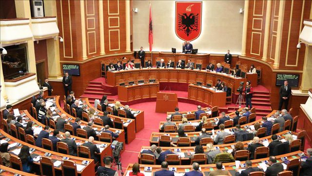 Situata e jashtëzakonshme nga koronavirusi, numri dy i PS njofton mbledhjen e Kuvendit dhe tregon arsyen pse parlament