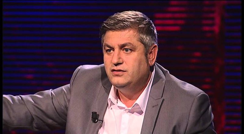 Shakohoxha i bën kërkesën e hapur FSHF: Bëri mirë që shpërbleu futbollistët , por…