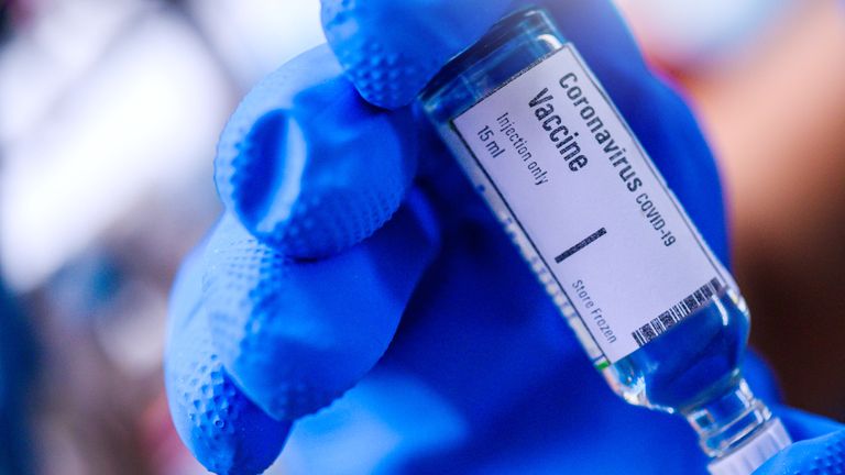 Covid-19/ Lajmi i mirë nga Britania e Madhe: Të enjte nis testimi i vaksinës tek njeriu skynews vaccine covid 19 coronavirus 4966955 1