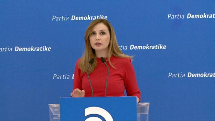 Tabaku reagon ndaj Ahmetajt: Mbështetja ekonomike dhe ushqimore 0.8% e PBB-së tabakuuu