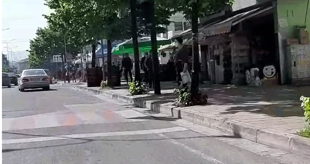 Shqiptarët, me varfërinë më të madhe në rajon, nuk përballojnë faturat, ushqimet, veshjet, nuk arrijnë të… tirane rruget plot