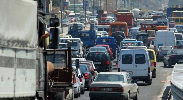 Virusi paralizoi qarkullimin, mbi 100 mijë makina në Shqipëri nuk kanë siguracion trafik 1512894791 2506885