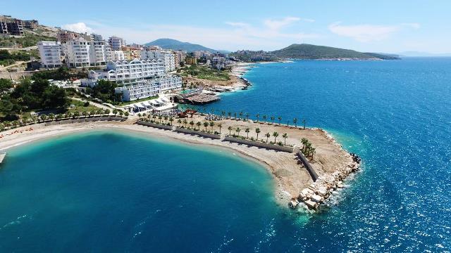Klosi: Paketë mbështetëse për industrinë turistike, fasone dhe njësitë prodhuese turizmiiii