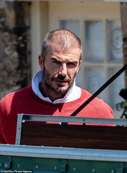 FOTOT/ Çfarë ka ndodhur me David Beckham? Ylli i futbollit nuk duket asapk në formë! 2 2 16