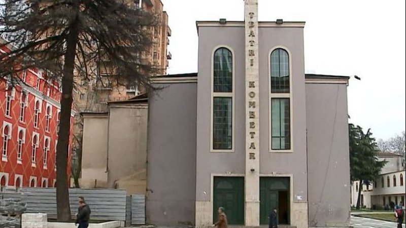 Vendimi/ Qeveria i kalon pronësinë e “Teatrit Kombëtar” Bashkisë së Tiranës 800 0 82b76f18506ed9d0356ebf8143f61c3c